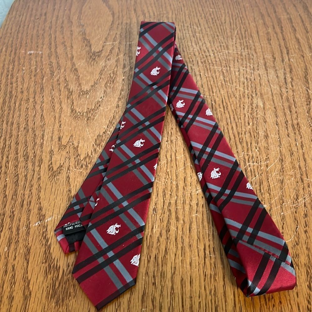 WSU Cougars Logo Necktie 2” skinny plaid  Wazzu